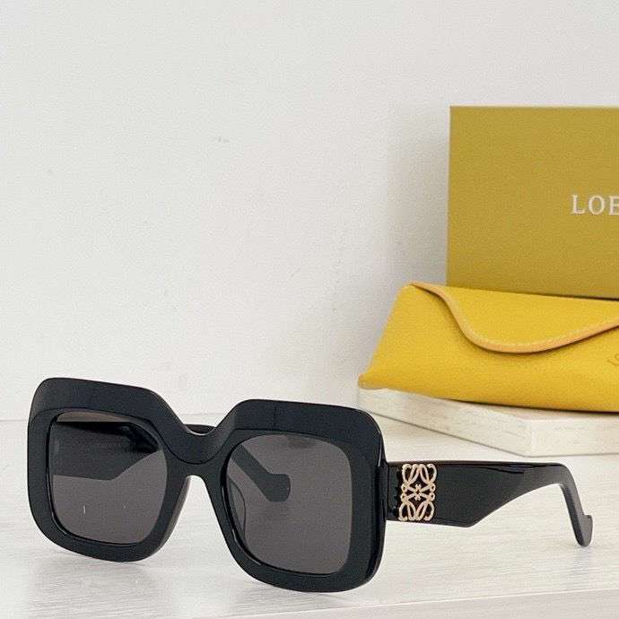 Picture of Loewe Sunglasses _SKUfw46786990fw